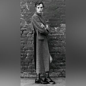 NWT ZARA 100% Wool Contrast Back Fabric Appliqué Long Button Jacket Mid Gray M